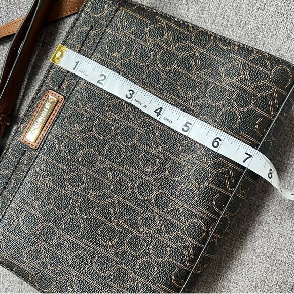 Calvin Klein Frida Signature Crossbody Handbag Shoulder Purse Black Brown Logo - Picture 6 of 9
